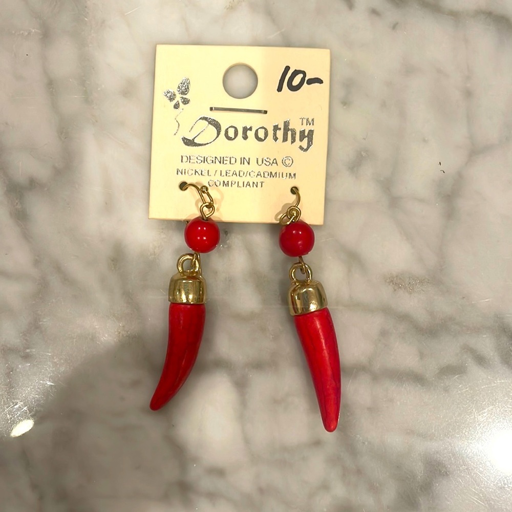NWT Dorothy Nickel Chili Pepper Earrings 🌶️